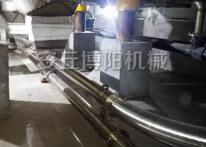麩皮管鏈粉體輸送機(jī)在麩皮輸送中具有哪些獨(dú)特優(yōu)勢(shì)？